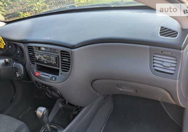 Кіа Ріо, об'ємом двигуна 1.4 л та пробігом 160 тис. км за 6200 $, фото 8 на Automoto.ua