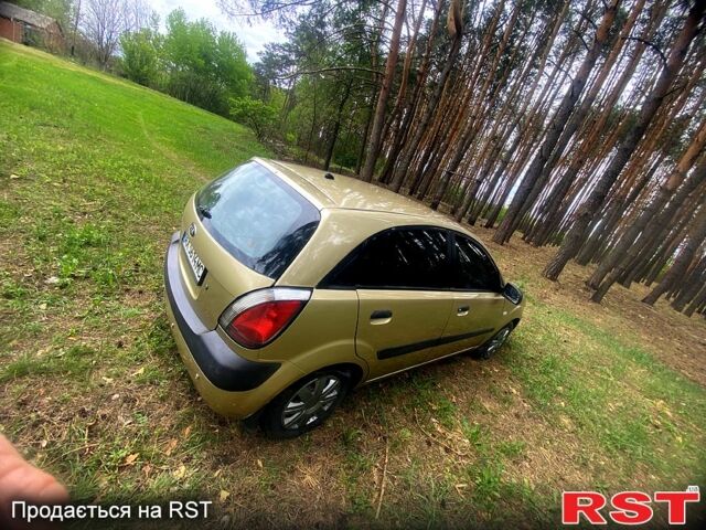 Киа Рио, объемом двигателя 1.4 л и пробегом 190 тыс. км за 3500 $, фото 9 на Automoto.ua