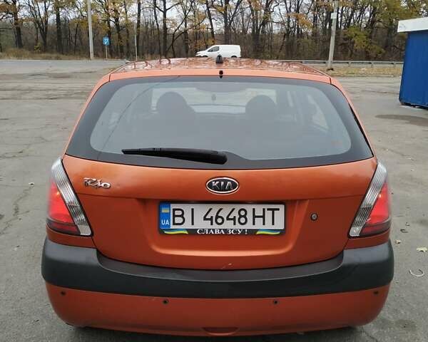 Киа Рио, объемом двигателя 1.4 л и пробегом 201 тыс. км за 4499 $, фото 2 на Automoto.ua