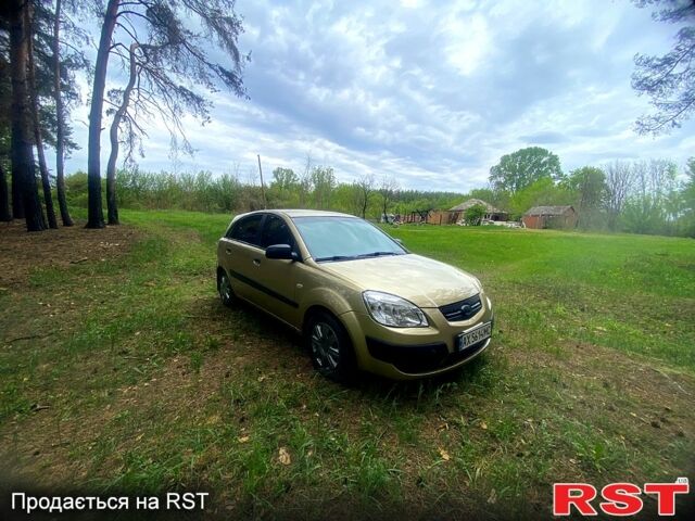 Киа Рио, объемом двигателя 1.4 л и пробегом 190 тыс. км за 3500 $, фото 5 на Automoto.ua