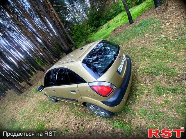Киа Рио, объемом двигателя 1.4 л и пробегом 190 тыс. км за 3500 $, фото 8 на Automoto.ua