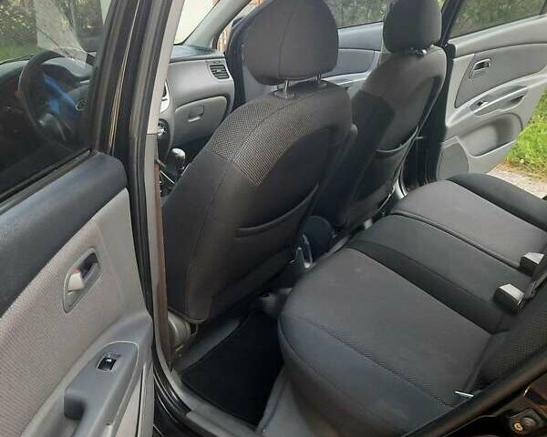 Киа Рио, объемом двигателя 1.4 л и пробегом 290 тыс. км за 4600 $, фото 12 на Automoto.ua
