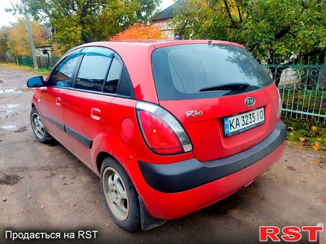 Киа Рио, объемом двигателя 1.4 л и пробегом 218 тыс. км за 4200 $, фото 4 на Automoto.ua