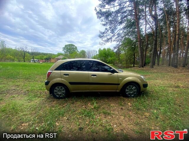 Киа Рио, объемом двигателя 1.4 л и пробегом 190 тыс. км за 3500 $, фото 4 на Automoto.ua