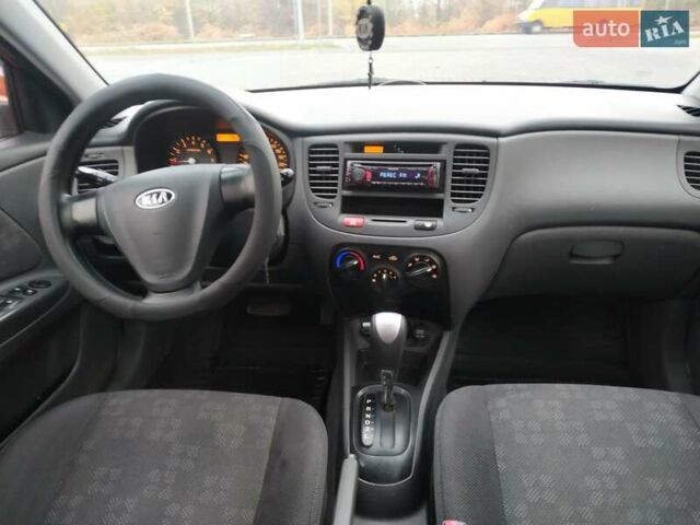 Киа Рио, объемом двигателя 1.4 л и пробегом 201 тыс. км за 4499 $, фото 6 на Automoto.ua