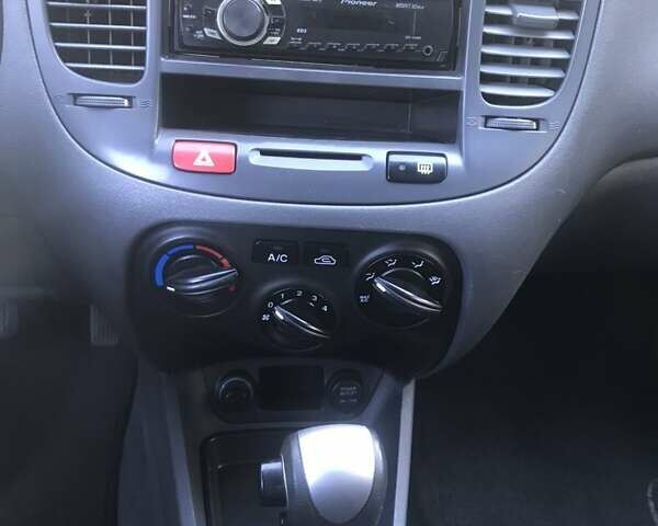 Кіа Ріо, об'ємом двигуна 1.4 л та пробігом 177 тис. км за 4950 $, фото 15 на Automoto.ua