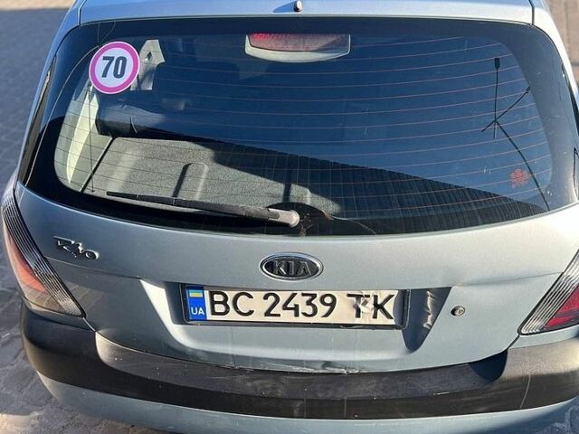 Киа Рио, объемом двигателя 1.4 л и пробегом 193 тыс. км за 3150 $, фото 5 на Automoto.ua