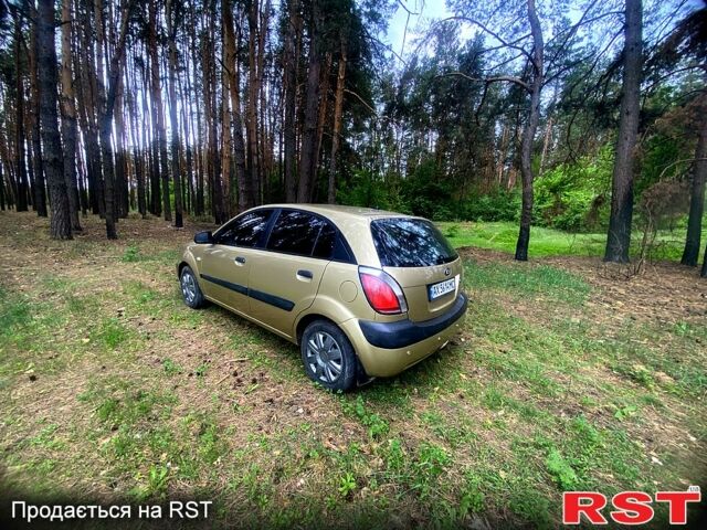Киа Рио, объемом двигателя 1.4 л и пробегом 190 тыс. км за 3500 $, фото 2 на Automoto.ua