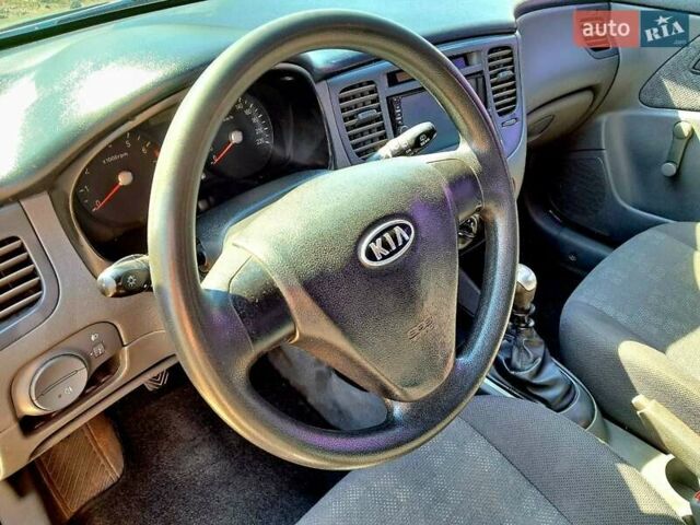 Киа Рио, объемом двигателя 1.4 л и пробегом 174 тыс. км за 3900 $, фото 11 на Automoto.ua