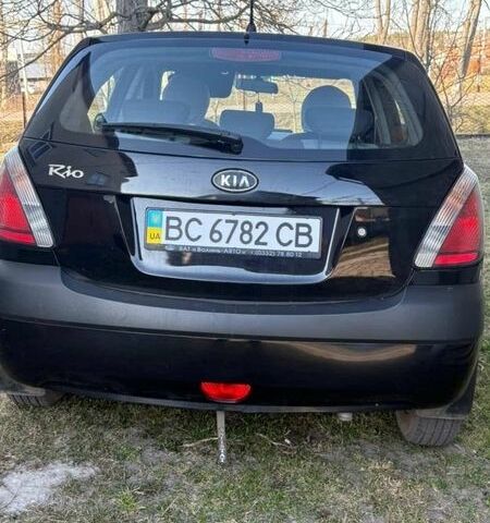 Киа Рио, объемом двигателя 1.4 л и пробегом 128 тыс. км за 4500 $, фото 1 на Automoto.ua
