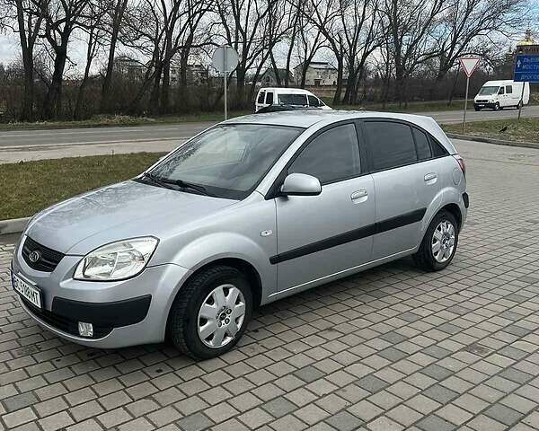 Киа Рио, объемом двигателя 1.5 л и пробегом 172 тыс. км за 5000 $, фото 9 на Automoto.ua