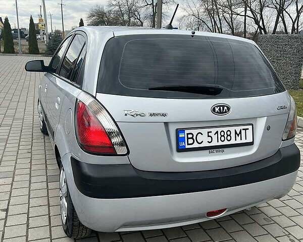 Киа Рио, объемом двигателя 1.5 л и пробегом 172 тыс. км за 5000 $, фото 8 на Automoto.ua