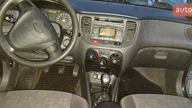 Кіа Ріо, об'ємом двигуна 1.4 л та пробігом 271 тис. км за 1300 $, фото 9 на Automoto.ua