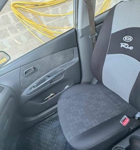 Киа Рио, объемом двигателя 1.4 л и пробегом 128 тыс. км за 4500 $, фото 5 на Automoto.ua