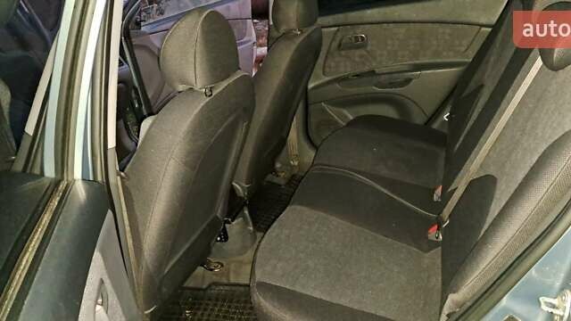 Кіа Ріо, об'ємом двигуна 1.4 л та пробігом 271 тис. км за 1300 $, фото 7 на Automoto.ua