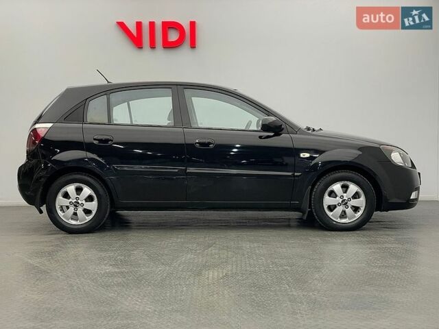 Киа Рио, объемом двигателя 1.4 л и пробегом 136 тыс. км за 5476 $, фото 3 на Automoto.ua
