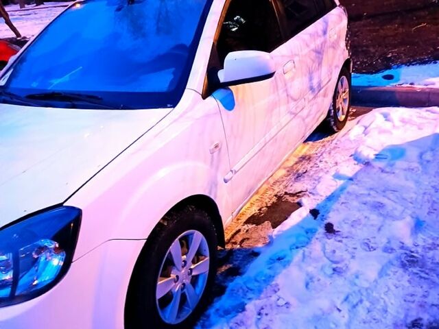 Киа Рио, объемом двигателя 16 л и пробегом 260 тыс. км за 4300 $, фото 2 на Automoto.ua