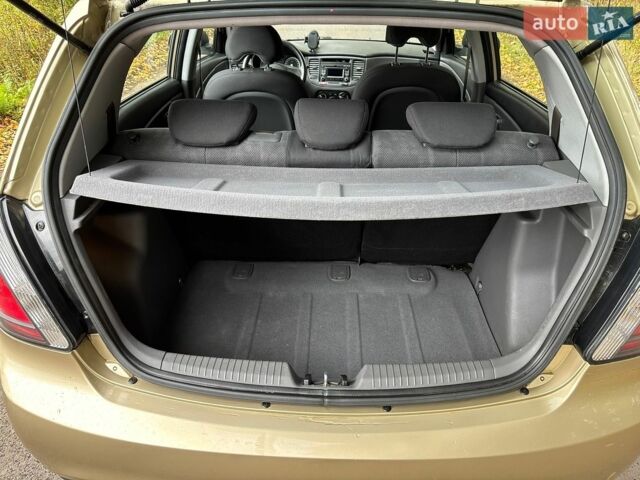 Киа Рио, объемом двигателя 1.4 л и пробегом 112 тыс. км за 5350 $, фото 14 на Automoto.ua