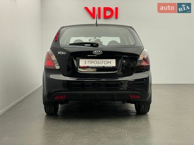 Киа Рио, объемом двигателя 1.4 л и пробегом 136 тыс. км за 5476 $, фото 5 на Automoto.ua