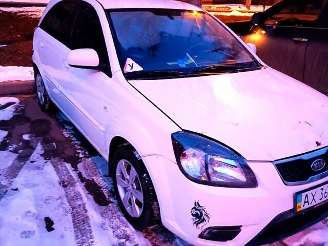 Киа Рио, объемом двигателя 16 л и пробегом 260 тыс. км за 4300 $, фото 7 на Automoto.ua
