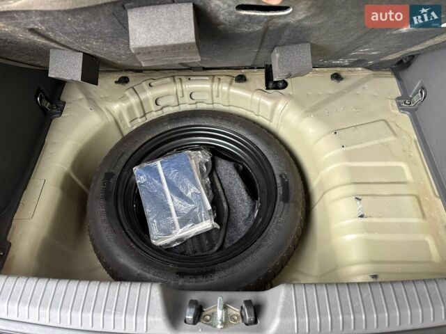 Киа Рио, объемом двигателя 1.4 л и пробегом 112 тыс. км за 5350 $, фото 15 на Automoto.ua