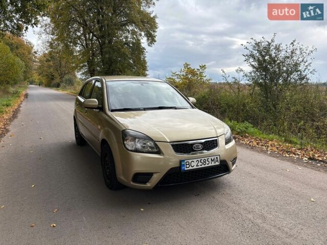 Киа Рио, объемом двигателя 1.4 л и пробегом 112 тыс. км за 5350 $, фото 1 на Automoto.ua