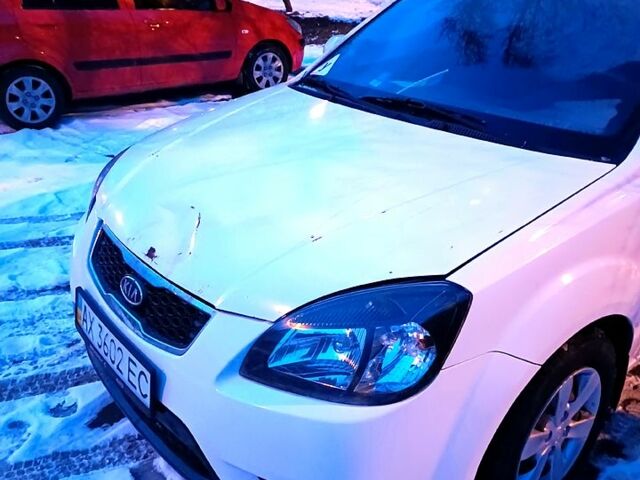 Киа Рио, объемом двигателя 16 л и пробегом 260 тыс. км за 4300 $, фото 4 на Automoto.ua