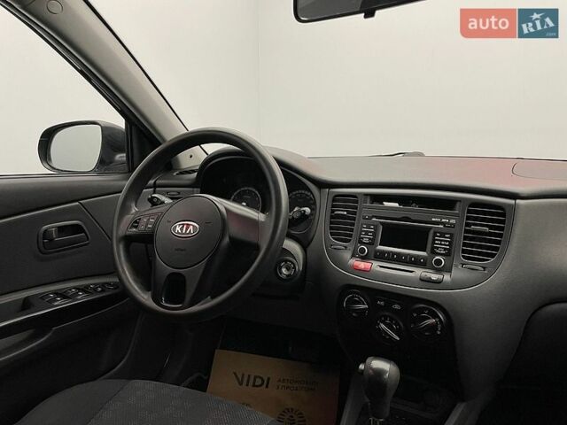 Киа Рио, объемом двигателя 1.4 л и пробегом 136 тыс. км за 5476 $, фото 9 на Automoto.ua