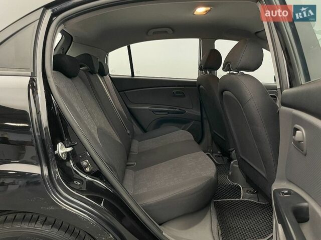 Киа Рио, объемом двигателя 1.4 л и пробегом 136 тыс. км за 5476 $, фото 18 на Automoto.ua