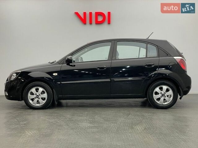 Киа Рио, объемом двигателя 1.4 л и пробегом 136 тыс. км за 5476 $, фото 2 на Automoto.ua