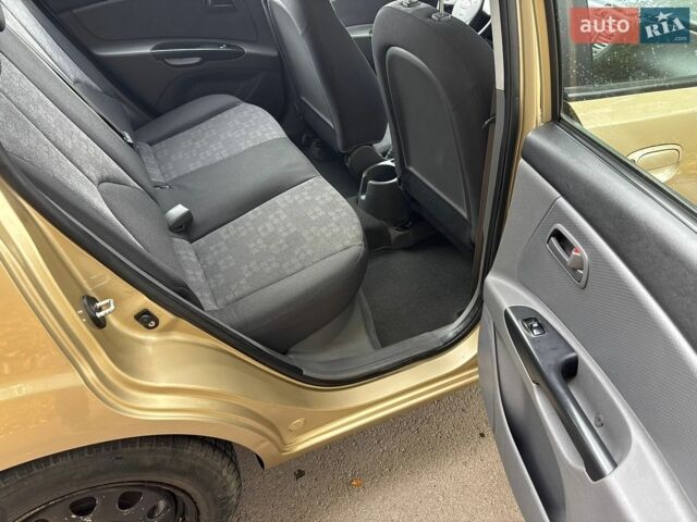 Киа Рио, объемом двигателя 1.4 л и пробегом 112 тыс. км за 5350 $, фото 12 на Automoto.ua