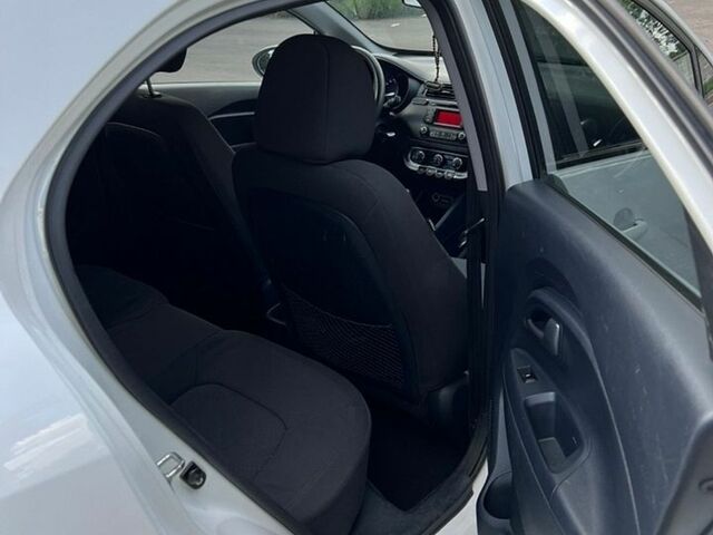 Киа Рио, объемом двигателя 1.12 л и пробегом 210 тыс. км за 5750 $, фото 12 на Automoto.ua