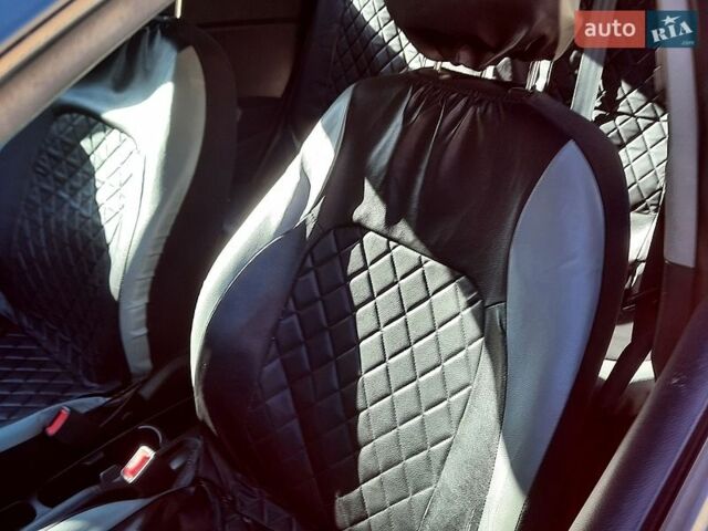 Киа Рио, объемом двигателя 1.4 л и пробегом 145 тыс. км за 6000 $, фото 9 на Automoto.ua