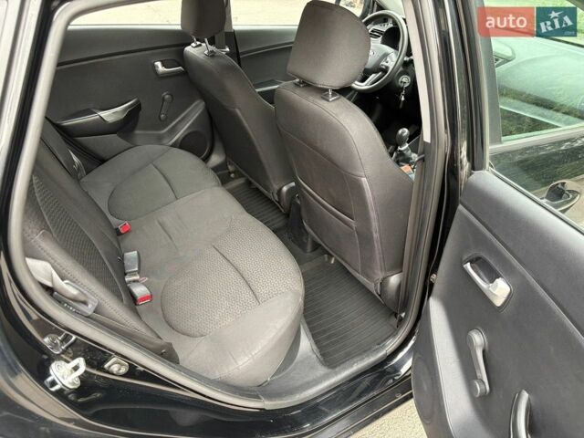 Киа Рио, объемом двигателя 1.4 л и пробегом 216 тыс. км за 6700 $, фото 6 на Automoto.ua