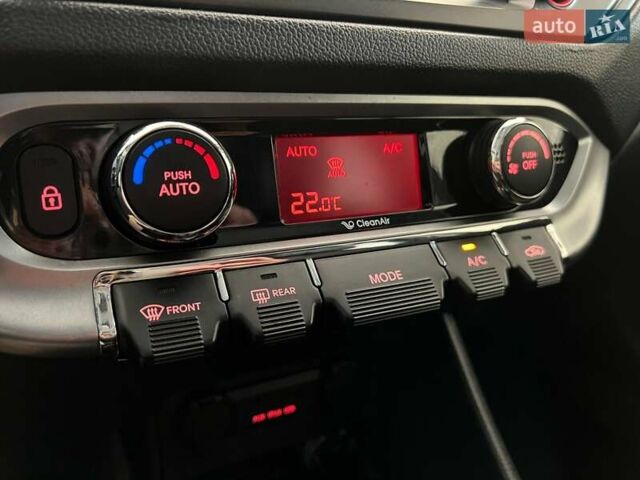 Киа Рио, объемом двигателя 1.1 л и пробегом 170 тыс. км за 6150 $, фото 24 на Automoto.ua