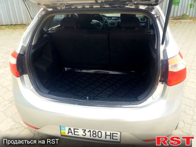 Кіа Ріо, об'ємом двигуна 1.6 л та пробігом 188 тис. км за 6400 $, фото 8 на Automoto.ua