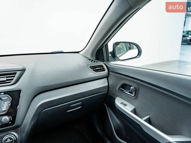 Кіа Ріо, об'ємом двигуна 1.6 л та пробігом 151 тис. км за 8480 $, фото 10 на Automoto.ua