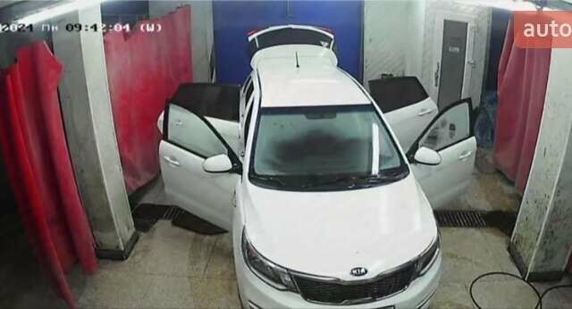 Киа Рио, объемом двигателя 0 л и пробегом 50 тыс. км за 12250 $, фото 2 на Automoto.ua