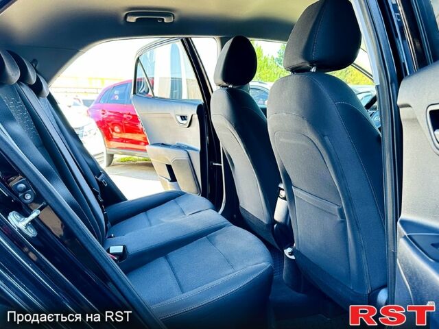 Киа Рио, объемом двигателя 1.4 л и пробегом 158 тыс. км за 12500 $, фото 5 на Automoto.ua