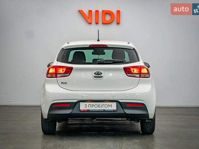 Кіа Ріо, об'ємом двигуна 1.4 л та пробігом 75 тис. км за 12459 $, фото 5 на Automoto.ua