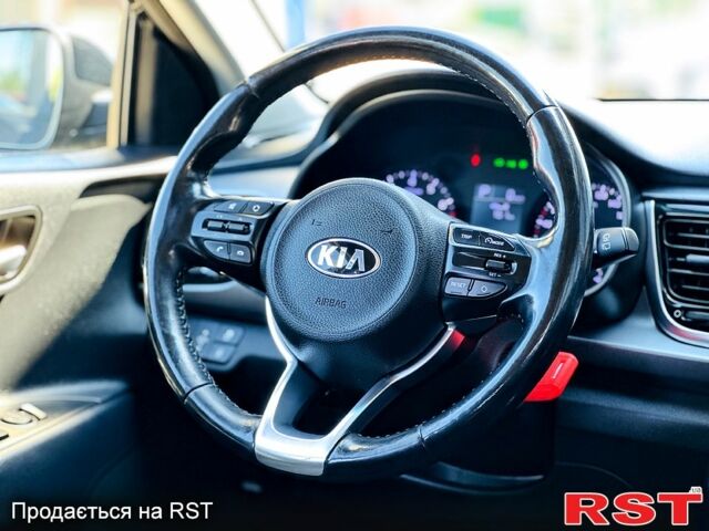 Киа Рио, объемом двигателя 1.4 л и пробегом 158 тыс. км за 12500 $, фото 6 на Automoto.ua
