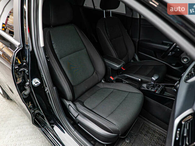 Кіа Ріо, об'ємом двигуна 1.4 л та пробігом 100 тис. км за 13563 $, фото 17 на Automoto.ua