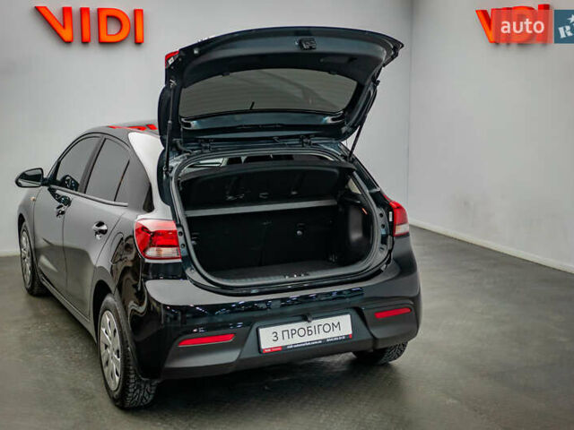 Кіа Ріо, об'ємом двигуна 1.4 л та пробігом 100 тис. км за 13563 $, фото 5 на Automoto.ua