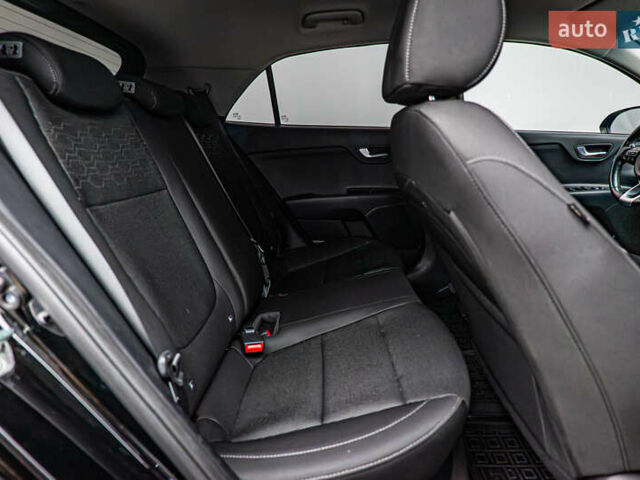 Кіа Ріо, об'ємом двигуна 1.4 л та пробігом 100 тис. км за 13563 $, фото 18 на Automoto.ua