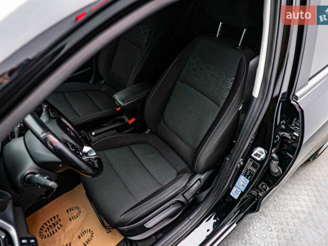 Кіа Ріо, об'ємом двигуна 1.4 л та пробігом 100 тис. км за 13563 $, фото 7 на Automoto.ua