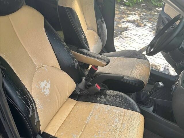 Кіа Ріо, об'ємом двигуна 0 л та пробігом 370 тис. км за 1600 $, фото 2 на Automoto.ua