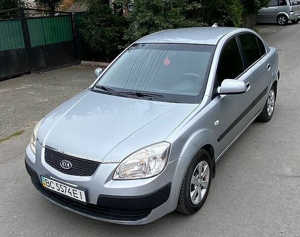 Киа Рио, объемом двигателя 0 л и пробегом 308 тыс. км за 3400 $, фото 1 на Automoto.ua