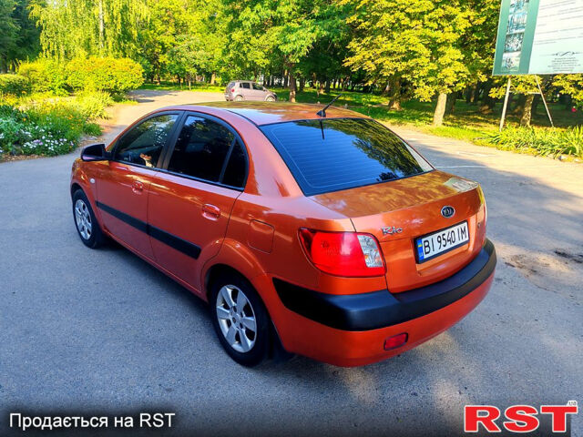 Киа Рио, объемом двигателя 1.4 л и пробегом 217 тыс. км за 4600 $, фото 2 на Automoto.ua