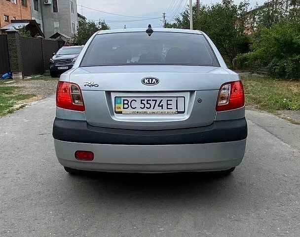 Киа Рио, объемом двигателя 0 л и пробегом 308 тыс. км за 3400 $, фото 3 на Automoto.ua