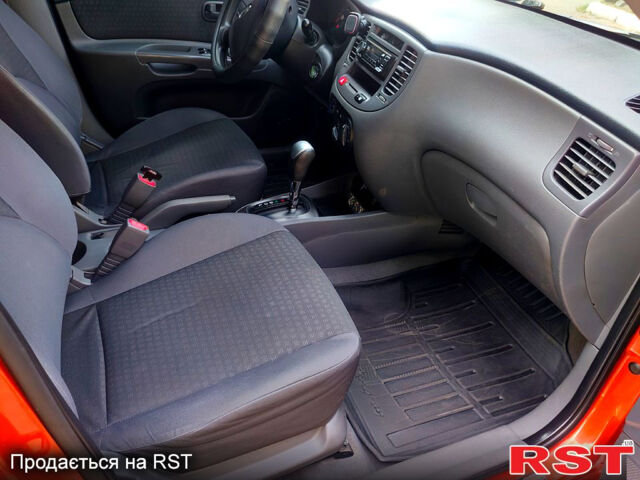 Киа Рио, объемом двигателя 1.4 л и пробегом 217 тыс. км за 4600 $, фото 11 на Automoto.ua